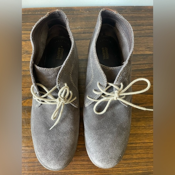 Johnston & Murphy, 11.5, mens gray suede lace up chukka boot like new condition - Picture 4 of 11